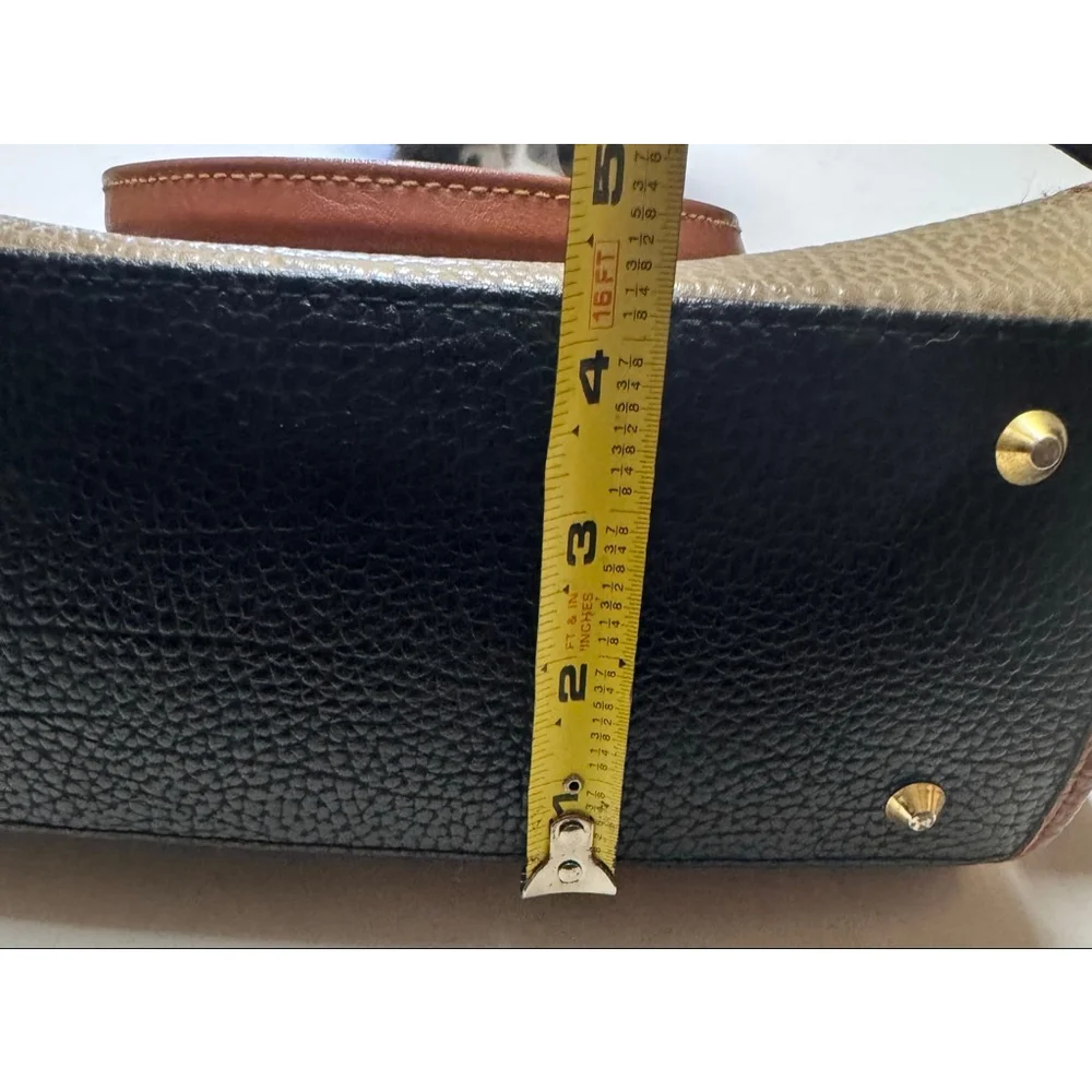Vintage Dooney & Bourke Classic Boston Style All Weather pebble Leather Satchel